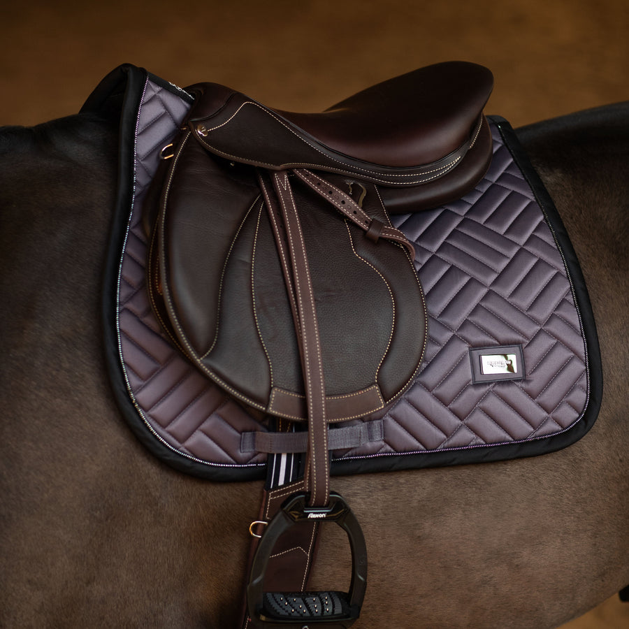 Equestrian Stockholm Schabracke Modern - dark violet