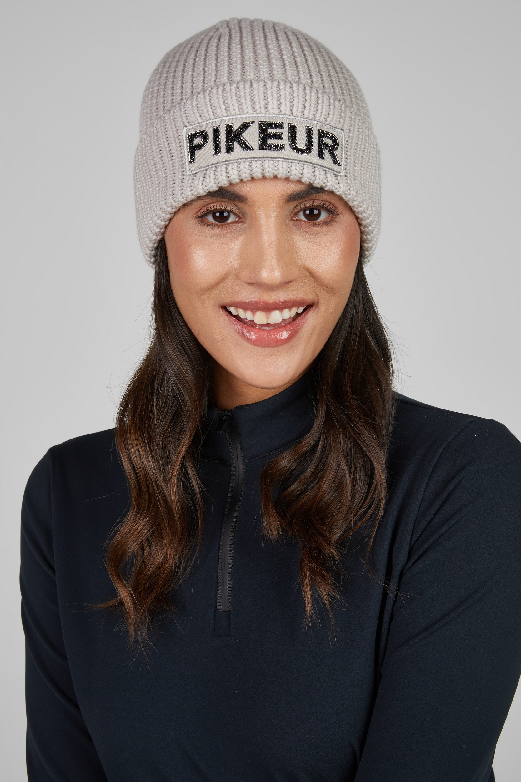 Haube BEANIE 8857 SELECTION - slate brown "Pikeur HW25"